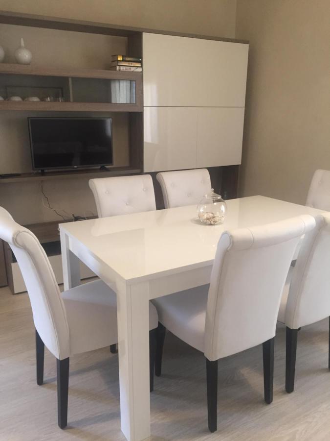 A Due Passi Dal Mare Apartment Vallecrosia Bagian luar foto
