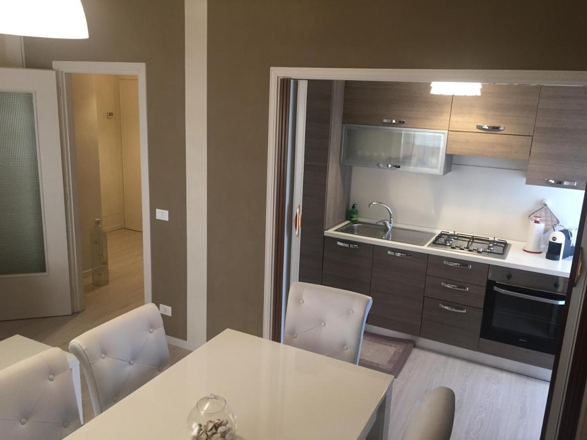 A Due Passi Dal Mare Apartment Vallecrosia Bagian luar foto
