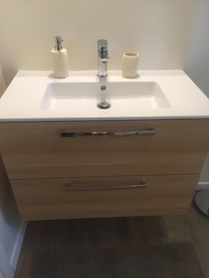 A Due Passi Dal Mare Apartment Vallecrosia Bagian luar foto
