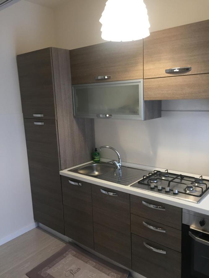A Due Passi Dal Mare Apartment Vallecrosia Bagian luar foto